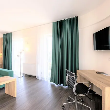 Luxstay Neue Mitte - Self-check-in Апарт-отель Карбен